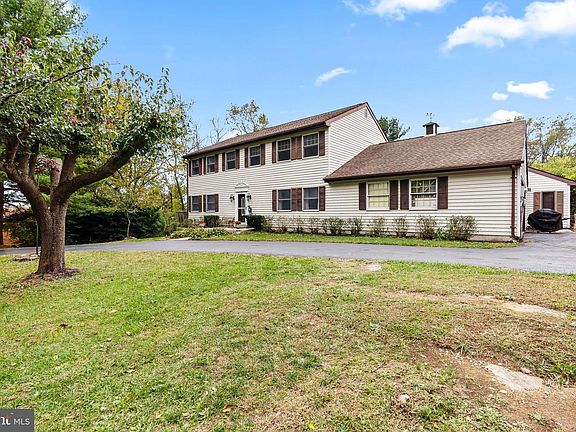 2nd image of 18347 Manor Church Rd