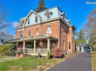 131 Magnolia St, Kennett Square, PA 19348