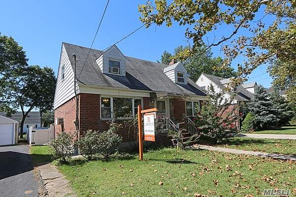 1st image of 187 Marcus Ave