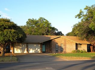 1213 N Dale Ave, Stephenville, TX 76401