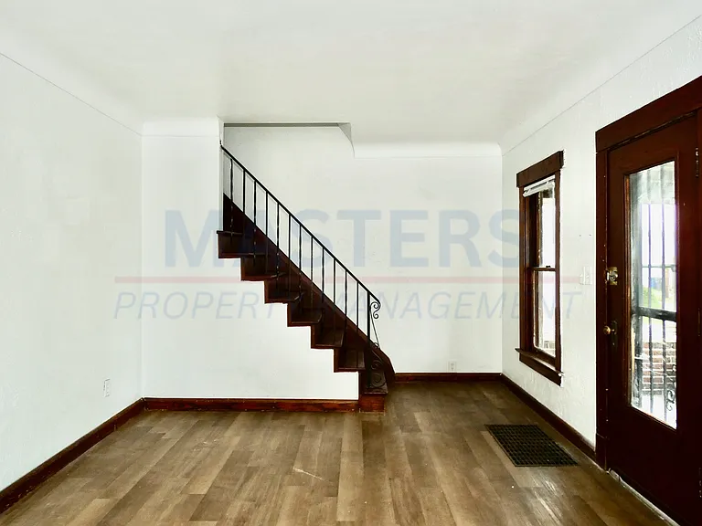 2803 Chase St — Photo 2