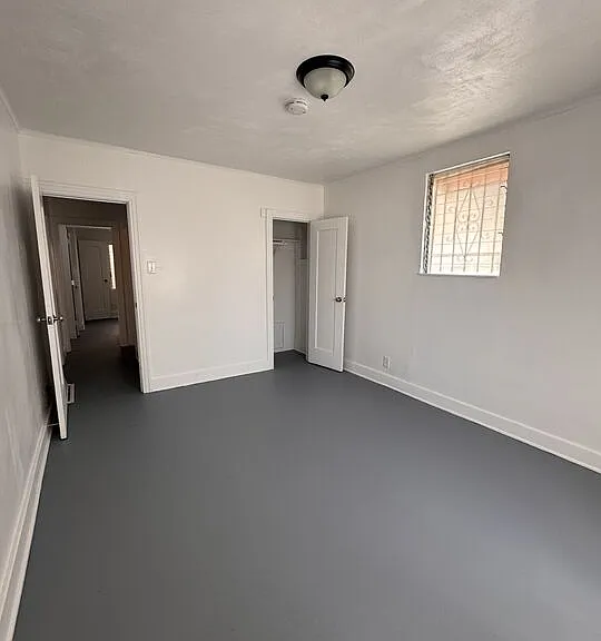 1650 S Rimpau Blvd — Photo 10