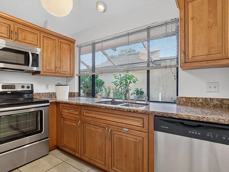 3515 Cormorant Branch Ct — Photo 10