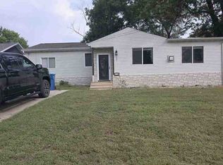 1661 Newell St, Waterloo, IA 50707