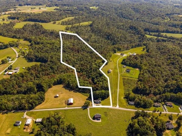 1810 Holland Rd, Lafayette, TN 37083