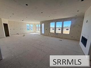 4th image of 668 Pine Ridge Ln #4-6