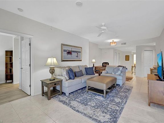 4th image of 27020 Lake Harbor CT #102