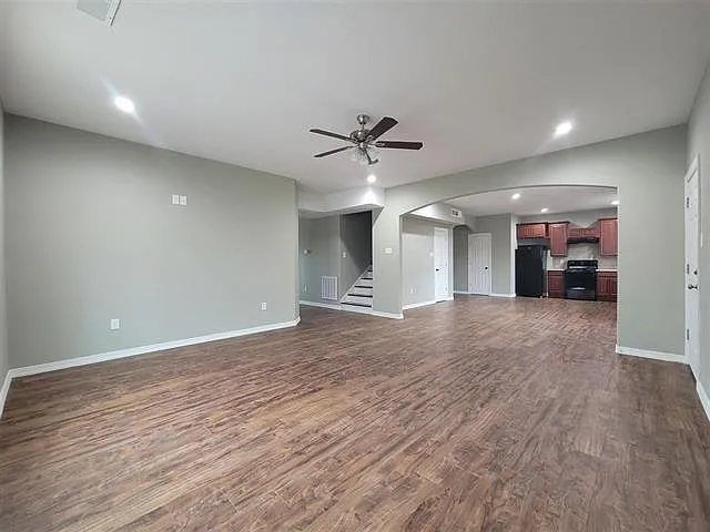 4 bed, 3.5 bath, 2443 sqft, $2,750 — Photo 3