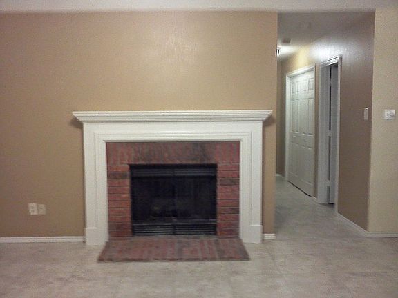 4th image of 6021 Hilltop Dr