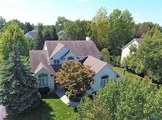 7921 Clover Creek Rd, Maumee, OH 43537