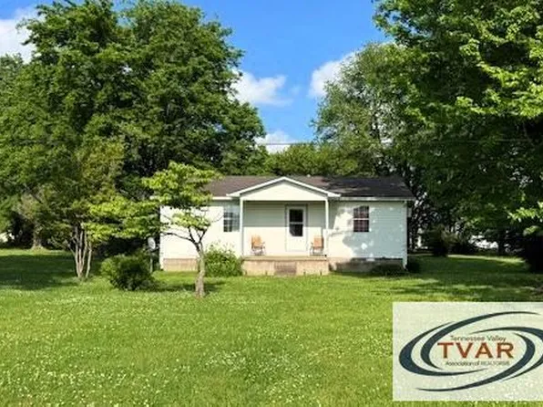 210 N McDonald St, Puryear, TN 38251