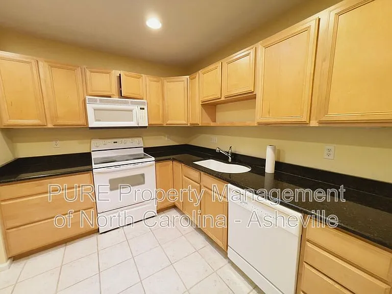 15 Spring Village Ln — Photo 9