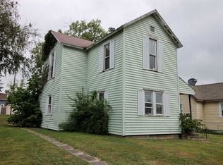 323 E South D St, Gas City, IN 46933