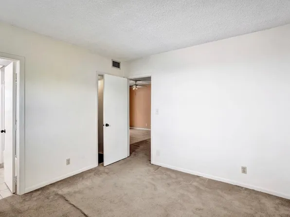1117 Lake Terrace #112, Boynton Beach, FL 33426