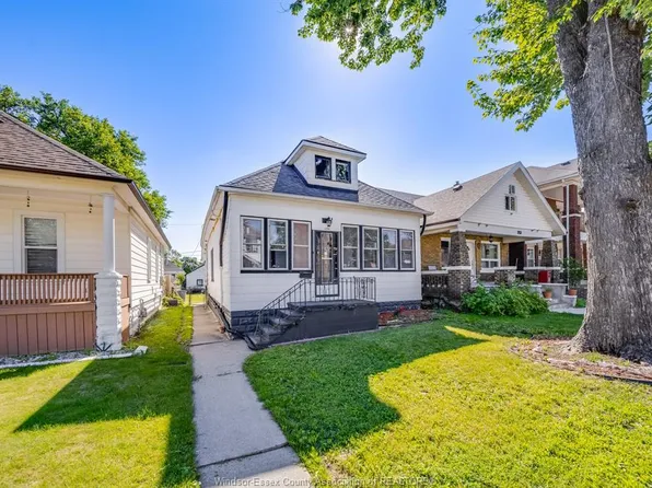 1170 Pierre Ave, Windsor, ON N9A 2L4