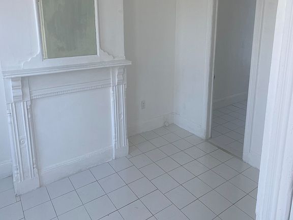 3rd image of 121 Highland Ave Floor 2
