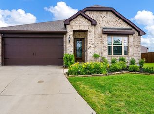 1408 Rosebush Rd, Aubrey, TX 76227