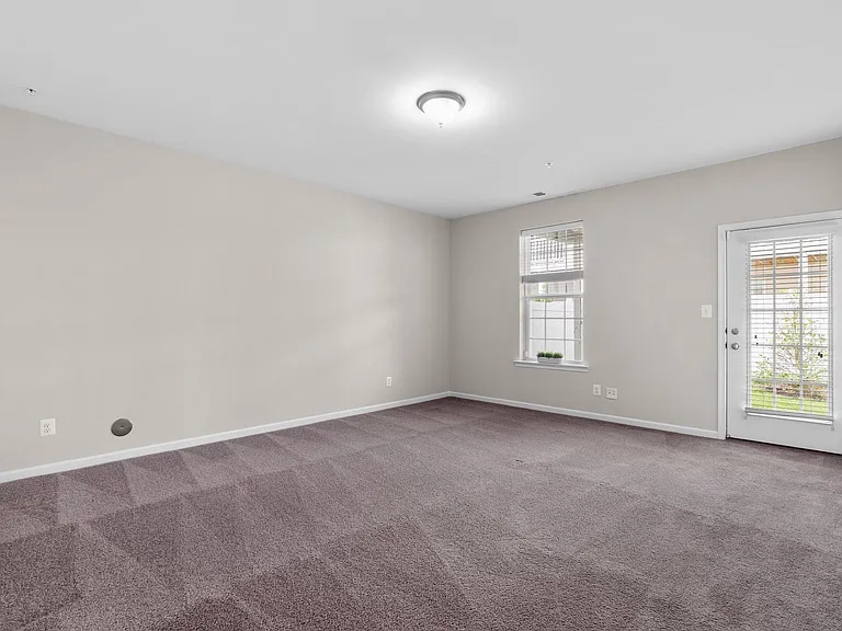 7720 Rearden Ct — Photo 5
