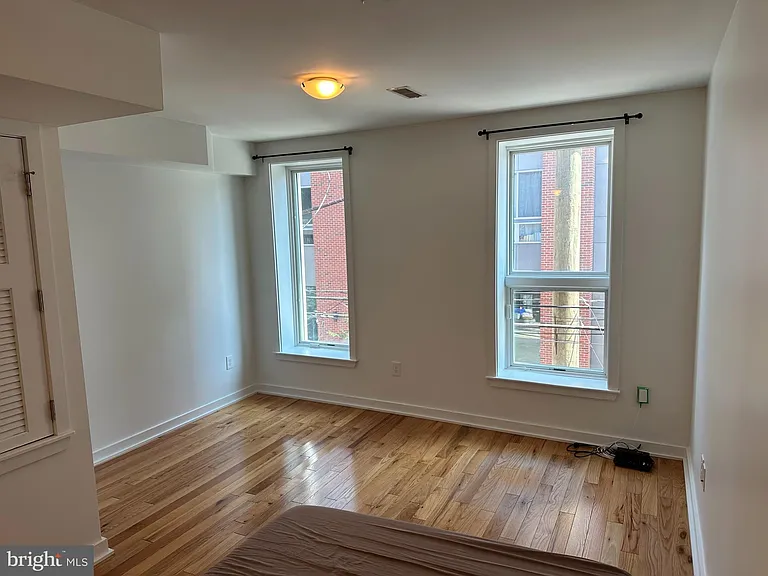 1204 E Palmer St #3 — Photo 5