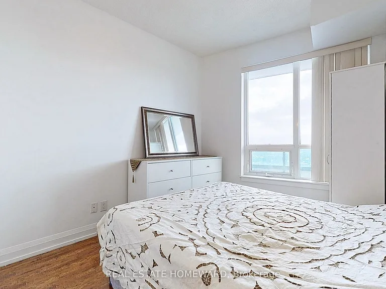 7161 Yonge St #2430 — Photo 19