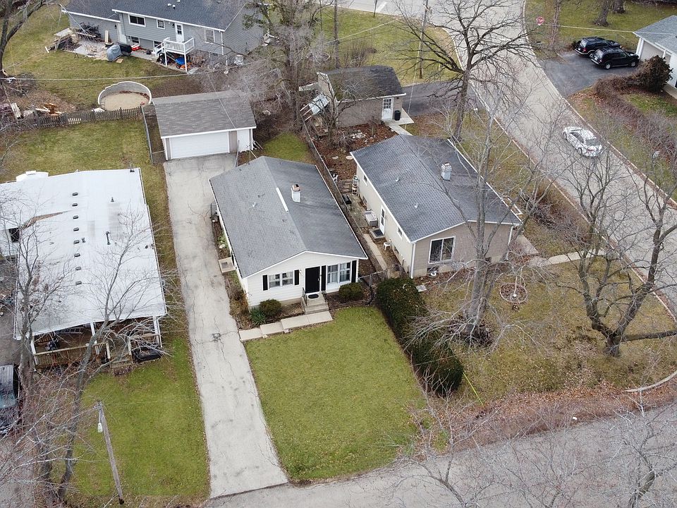402 Hillandale St, Round Lake, IL 60073 Zillow