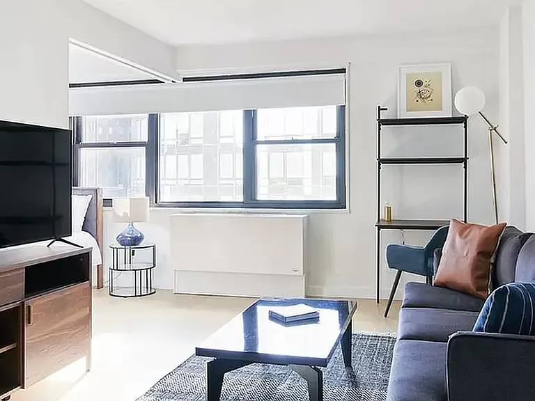 222 E 39th St #23E — Photo 3