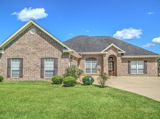 70 Terraceview Ln, Columbus, MS 39702
