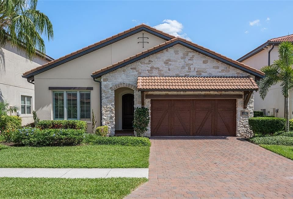 1st image of 10367 ROYAL CYPRESS WAY