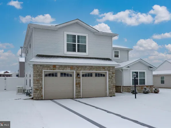 315 Normandy Ln, Dillsburg, PA 17019