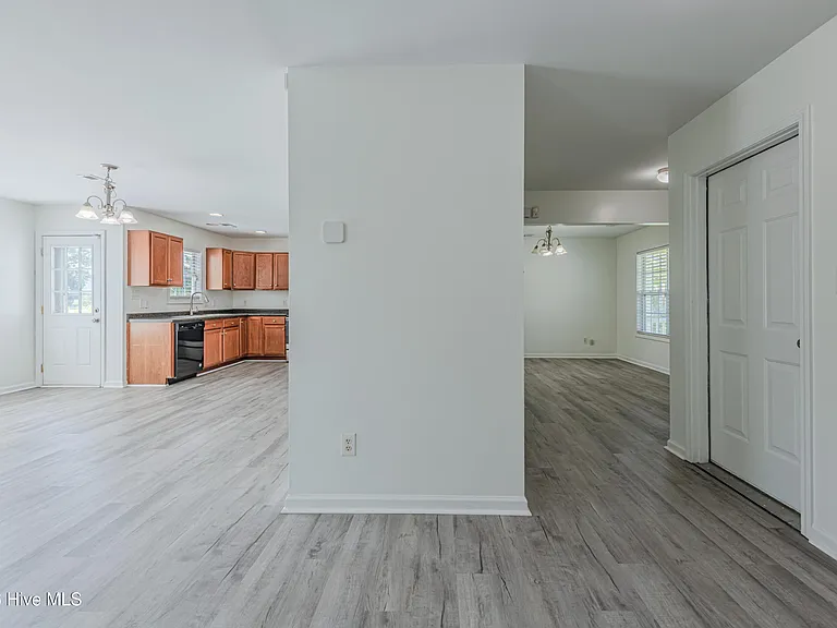 106 Chinkapin Ct — Photo 48