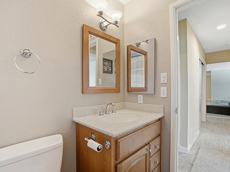 4657 Brenda Cir — Photo 36