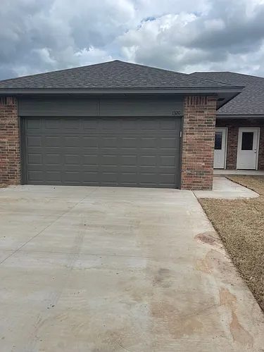 1320 Brooks Dr Photo 1
