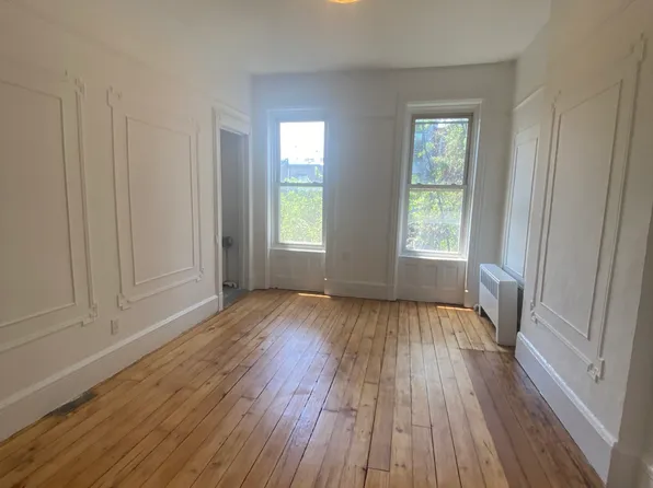 360 8th Street image 4 of 9