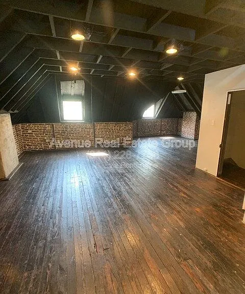 4950 Magnolia Ave #2 — Photo 14