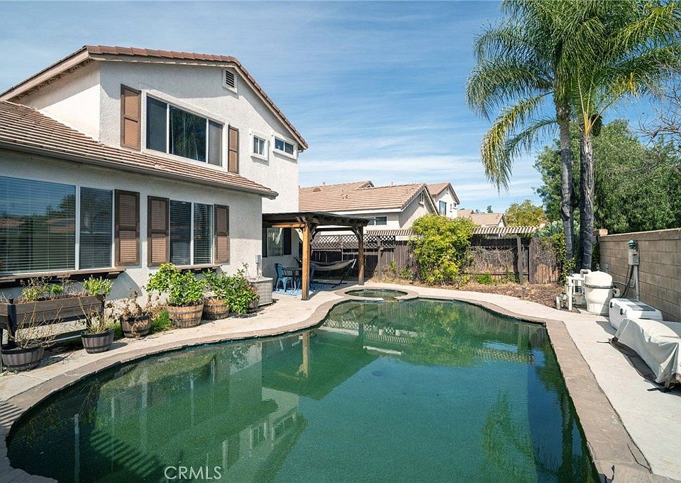1st image of 39852 Ashwood Ln