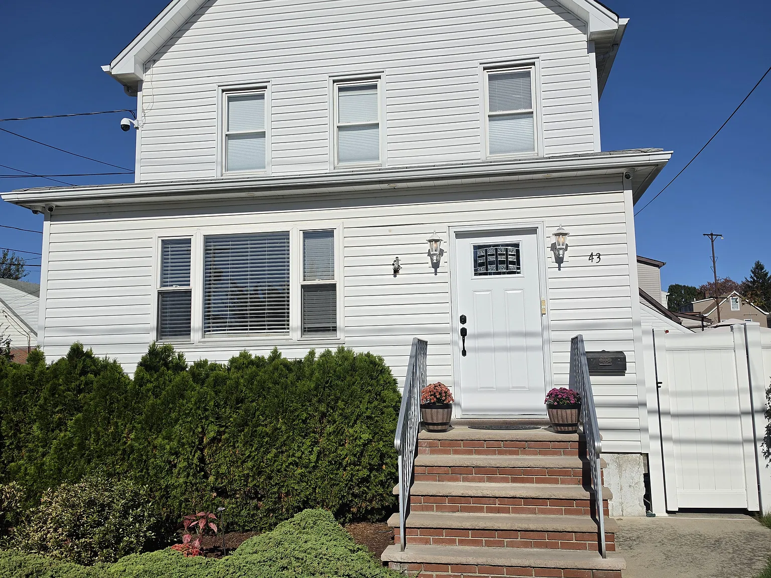 43 Reservoir Ave — Photo 1