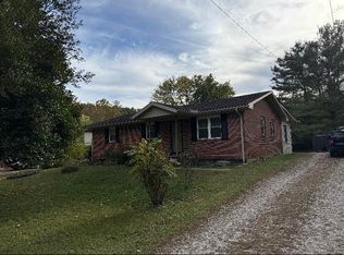 47 S Valley View Rd, Frenchburg, KY 40322