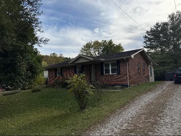 47 S Valley View Rd, Frenchburg, KY 40322