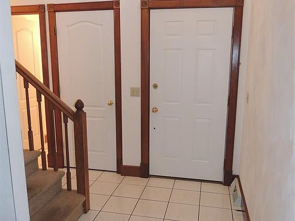 3rd image of 4609 Amherst Ave