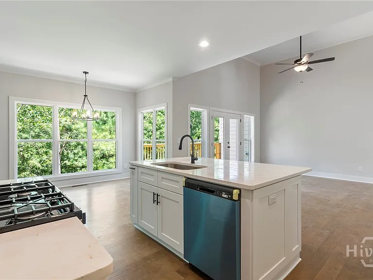 400 Ansley Dr — Photo 14