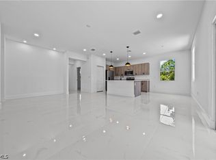 3401 50th St W, Lehigh Acres, FL 33971