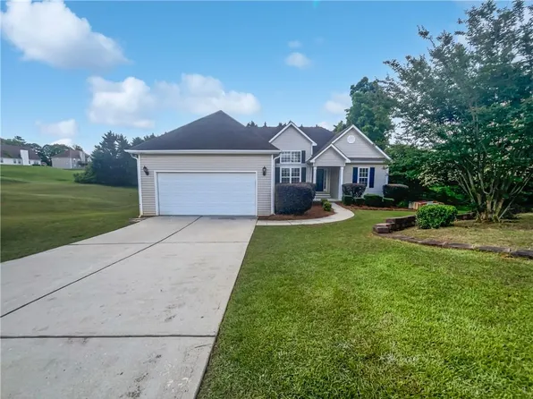 4335 Northwind Dr, Ellenwood, GA 30294