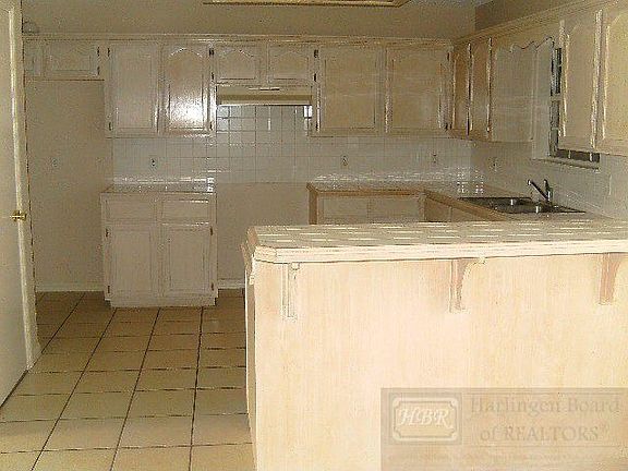 2nd image of 3717 Sun Country Dr