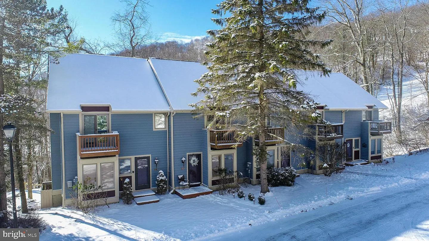 33 Lakeview Ct #2B photo 1