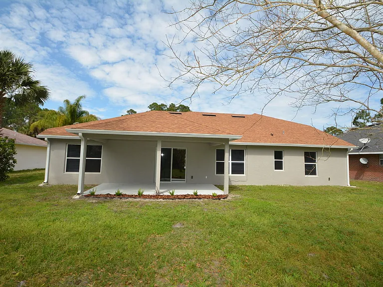 16 Porpoise Ln — Photo 2