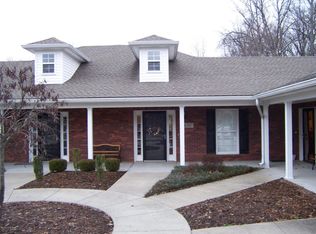 6507 Renate Rd, Louisville, KY 40291