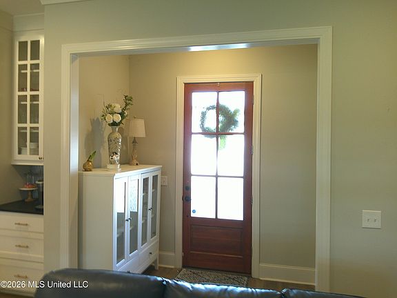 4th image of 107 Catherine Blvd