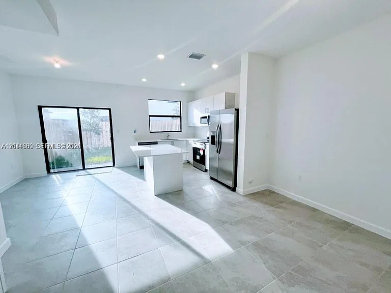 23251 SW 128th Ave — Photo 10