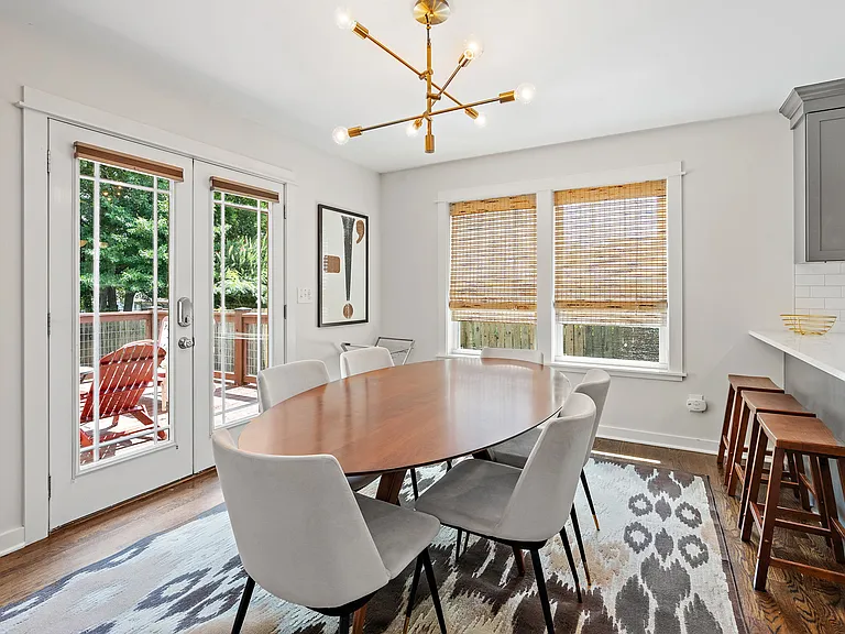 2706 Deerfield Dr — Photo 4