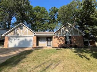4243 Bishops Bridge Rd, Memphis, TN 38118